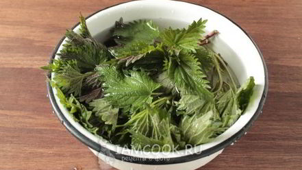 Рецепт рассольника с рисом и крапивой