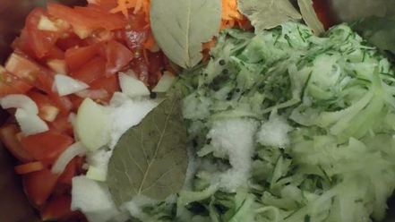 Рецепт рассольника со свежими огурцами и перловкой