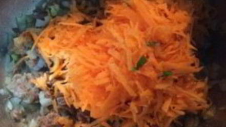 Рецепт щавелевого супа с тушенкой