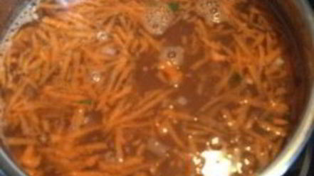 Рецепт щавелевого супа с тушенкой