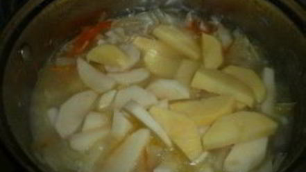 Рецепт кислых щей на курином бульоне