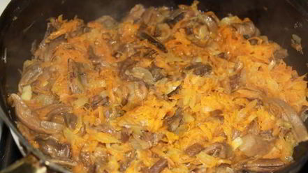 Рецепт постных щей из свежей капусты с сушеными грибами