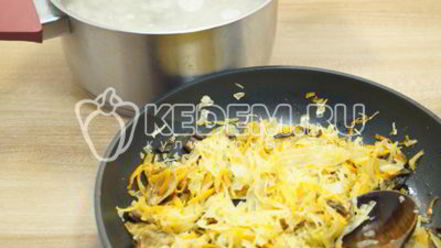 Рецепт щей грибных с перловкой