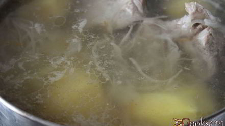 Рецепт щей из кислой капусты с перловкой на мясном бульоне