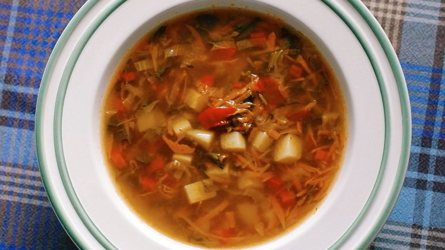 Рецепт вегетарианских щей со шпинатом