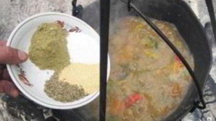 Рецепт шурпы из баранины на костре