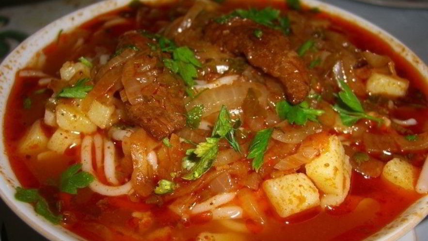 Рецепт шурпы из свинины в казане