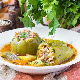 Рецепт Супа с фаршированными перцам Дулма-Шурпа