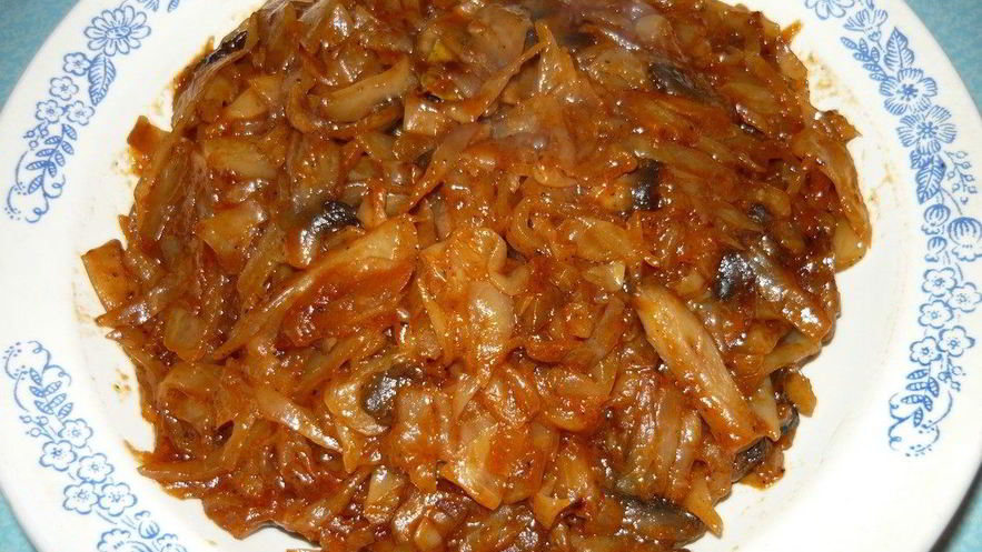 Рецепт солянки из капусты с грибами в мультиварке