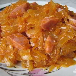 Рецепт Солянки из капусты с сосиской в мультиварке