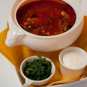 Рецепт Солянки мясной с каперсами