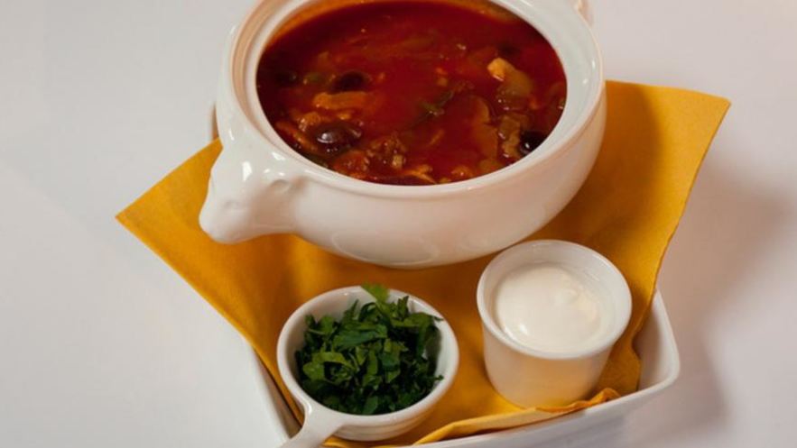 Рецепт солянки мясной с каперсами