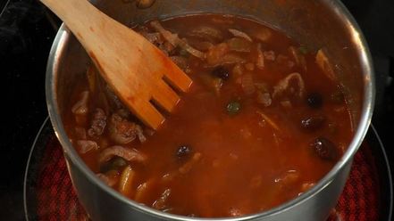 Рецепт солянки мясной с каперсами