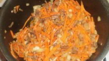 Рецепт солянки с колбасой и грибами