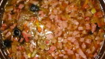 Рецепт солянки с колбасой и грибами