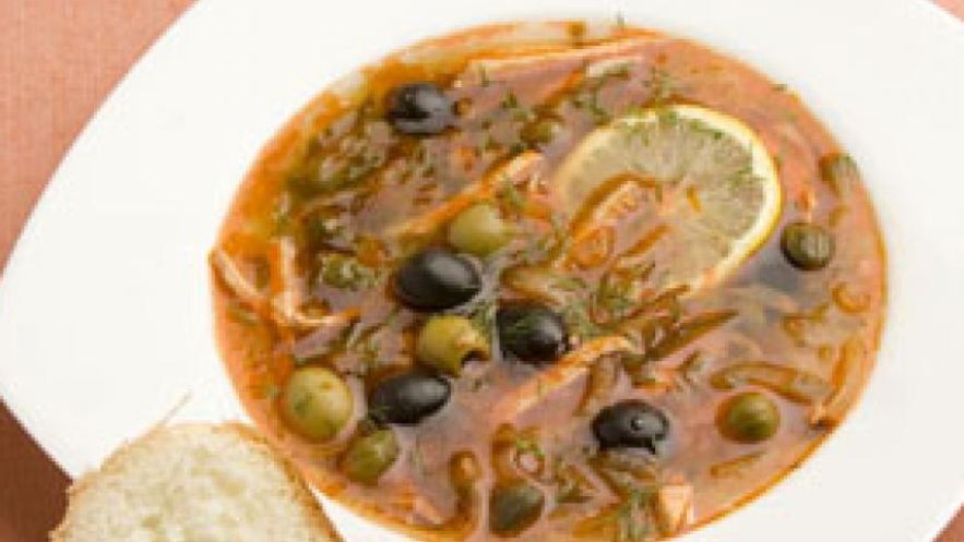 Рецепт солянки с копченой курицей