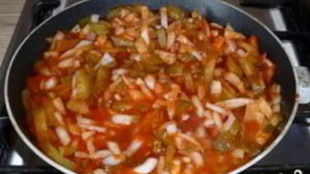 Рецепт солянки с мясом и колбасой