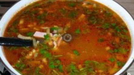 Рецепт солянки с мясом и колбасой