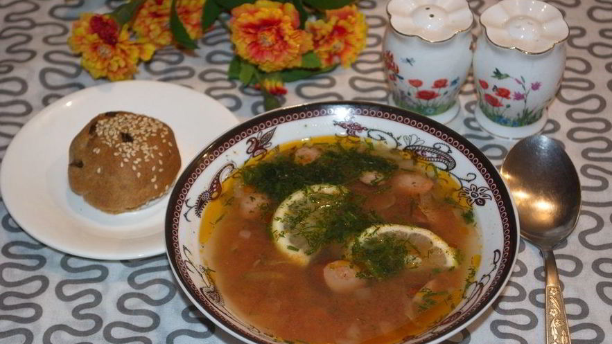 Рецепт солянки сборной с колбасой