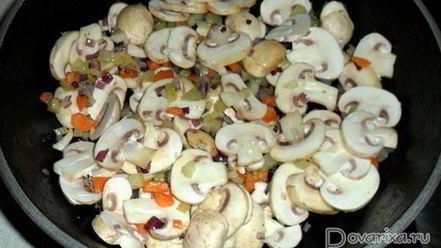 Рецепт супа-солянки с грибами и капустой