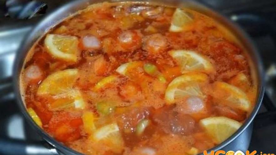 Рецепт супа солянка с сосисками