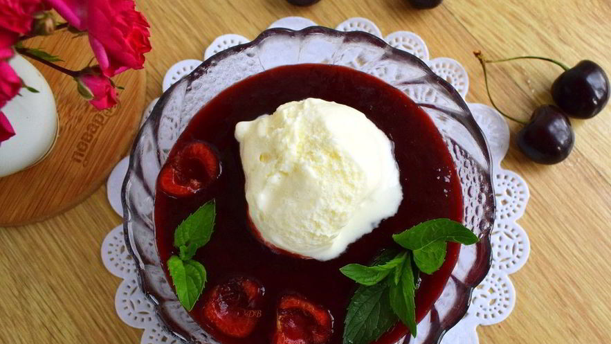 Рецепт супа из черешни с мороженым