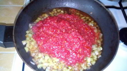 Рецепт харчо с орехами и черносливом