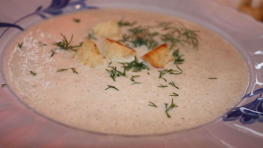 Рецепт ароматного грибного супа-пюре из шампиньонов с тимьяном