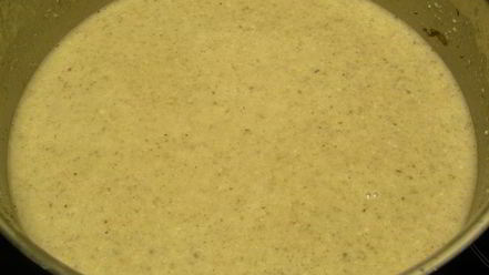 Рецепт грибного супа-пюре с сыром бри и миндалем