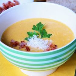 Рецепт Картофельного супа-пюре с беконом