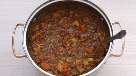 Рецепт супа-пюре из чечевицы и золотистых овощей