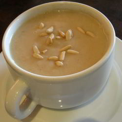 Рецепт Супа-пюре из пастернака с кедровыми орешками