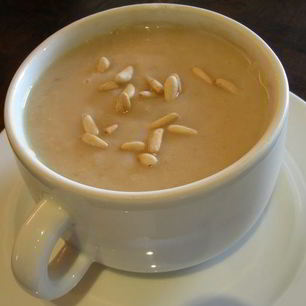 Рецепт Супа-пюре из пастернака с кедровыми орешками