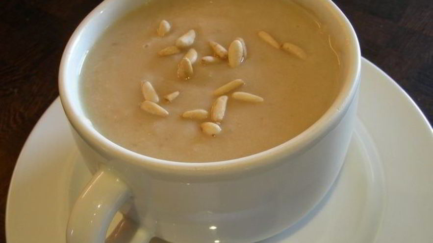 Рецепт супа-пюре из пастернака с кедровыми орешками