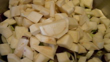 Рецепт супа-пюре из пастернака с кедровыми орешками