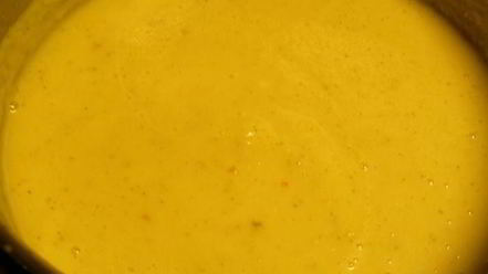 Рецепт супа-пюре из сельдерея с яблоком, сидром и чеддером