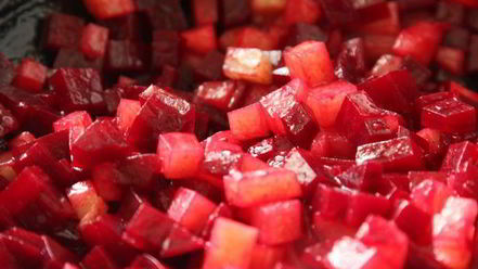 Рецепт супа-пюре из свеклы с яблоками и крем-сыром