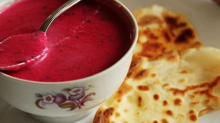 Рецепт супа-пюре из свеклы с яблоками и крем-сыром