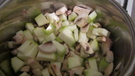 Рецепт супа-пюре с цукини и грибами