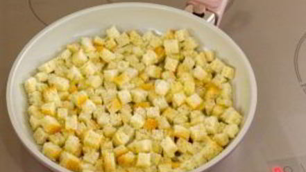 Рецепт тыквенного супа-пюре с ароматными сухариками