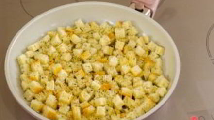 Рецепт тыквенного супа-пюре с ароматными сухариками