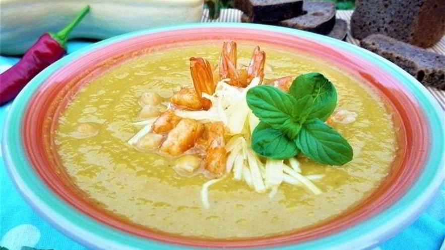 Рецепт тыквенного супа-пюре с нутом и креветками