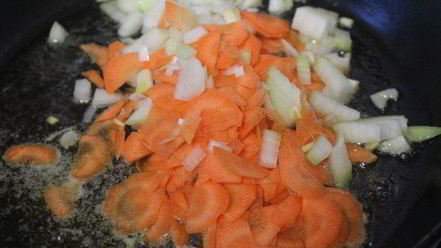 Рецепт супа с манкой и зеленым горошком