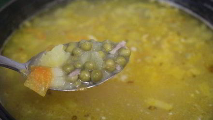 Рецепт супа с манкой и зеленым горошком
