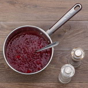 Рецепт Горячего свекольника со сметаной