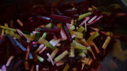 Рецепт холодного свекольника — окрошки по-латышски