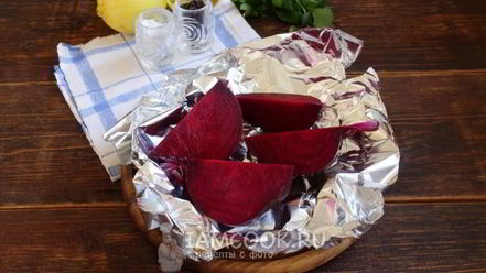 Рецепт классического горячего свекольника с курицей