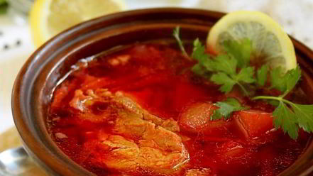 Рецепт классического горячего свекольника с курицей