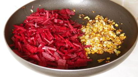 Рецепт классического горячего свекольника с мясом