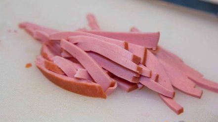 Рецепт свекольника холодного с ботвой